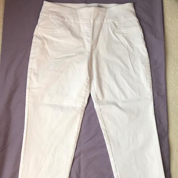 Ruby Rd. Petite white slacks size 12 P - Picture 3 of 5